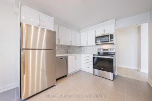3-bedroom condo apartment for rent in Burlington — 309 - 2160 Lakeshore Road