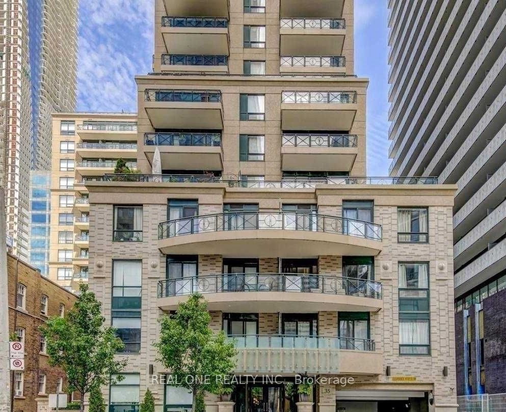 1-bedroom condo apartment for rent in Toronto — 309 - 35 Hayden Street (Photo 1)