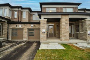 3-bedroom att/row/townhouse for rent in Barrie — 30 Valleybrook Road