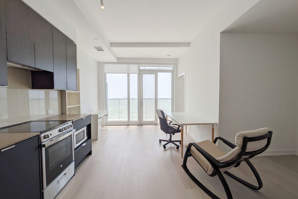 1-bedroom condo apartment learn about home renting in Mississauga — #3108 - 3883 Quartz Road (Photo 1)