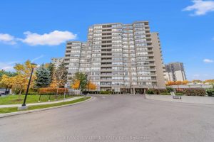2-bedroom condo apartment for sale in York — 312 - 11 Townsgate Drive
