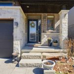 3-bedroom condo townhouse for sale in Hamilton — 31 - 30 Times Square Boulevard (Photo 2)
