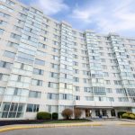 2-bedroom condo apartment for sale in Newmarket — 327 - 900 Bogart Mill Trail (Photo 3)