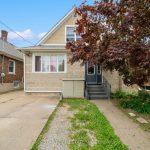 5-bedroom fourplex home for sale in Niagara — 33 Fitzgerald Street (Photo 1)