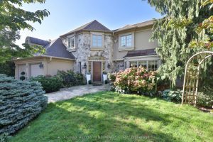 4-bedroom detached home for sale in Halton — 342 Pomona Avenue