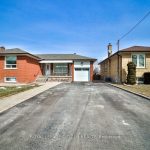 3-bedroom detached home for sale in Toronto — 34 Belleglade Court (Photo 1)