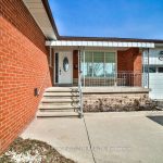 3-bedroom detached home for sale in Toronto — 34 Belleglade Court (Photo 2)
