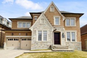 4-bedroom detached home for sale in York — 35 Annsleywood Court