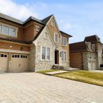 4-bedroom detached home for sale in York — 35 Annsleywood Court (Photo 2)