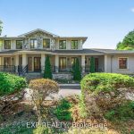 4-bedroom detached home for sale in York — 35 Annsleywood Court (Photo 4)