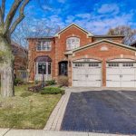 4-bedroom detached home for sale in Whitestone — 35 Shakell Road (Photo 3)