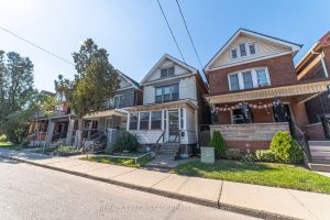 5-bedroom duplex home for sale in Hamilton — 35 Sherman Avenue N
