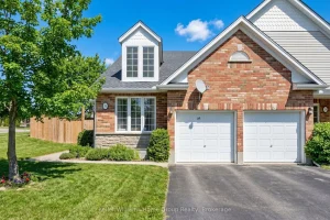 3-bedroom att/row/townhouse for sale in Wellington — 35 Thornton Street
