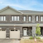 4-bedroom att/row/townhouse for rent in Kitchener — 35 Woodedge Circle (Photo 4)