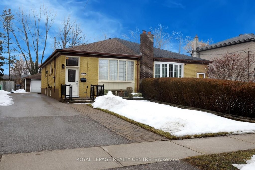 3-bedroom semi-detached home for sale in Peel — 3638 Anniversary Road (Photo 1)