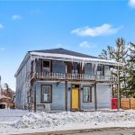 5-bedroom home for sale in Niagara — 36 River Street (Photo 3)