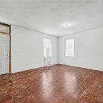 5-bedroom home for sale in Niagara — 36 River Street (Photo 5)