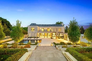 5-bedroom detached home for sale in York — 36 Waymar Heights Boulevard