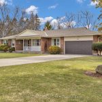 3-bedroom detached home for sale in Middlesex — 370 Station Street (Photo 2)