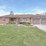 3-bedroom detached home for sale in Middlesex — 370 Station Street (Photo 3)