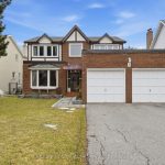 4-bedroom detached home for sale in Toronto — 37 Artisan Place (Photo 5)