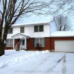 5-bedroom single family residence home for sale in Minto — 37 Lorne Street W (Photo 4)