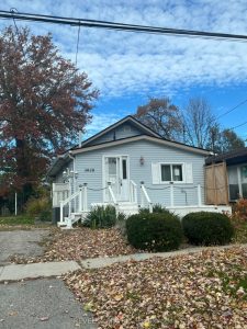 3-bedroom detached home for sale in Niagara — 3828 Roxborough Avenue