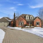 Studio farm home for sale in Hamilton — 383 Parkside Drive (Photo 2)