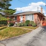 3-bedroom detached home for sale in Halton — 387 Walton Street (Photo 1)