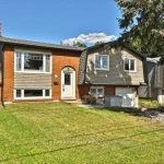 3-bedroom detached home for sale in Halton — 387 Walton Street (Photo 4)