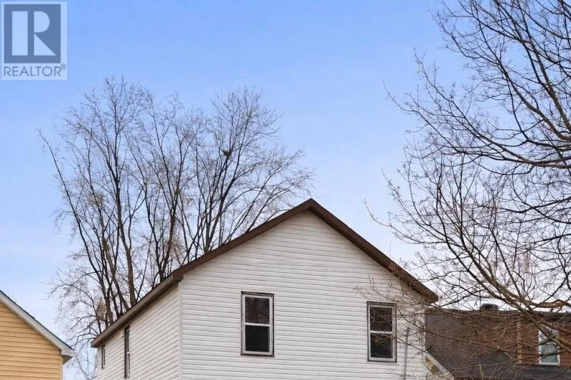 3-bedroom home for sale in Cornwall — 38 Danis Avenue (Photo 1)
