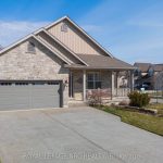 3-bedroom detached home for sale in Niagara — 3930 Village Creek Drive (Photo 1)