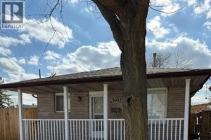 2-bedroom home for sale in Windsor — 3981 Bliss