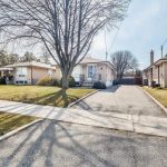 3-bedroom detached home for sale in Toronto — 39 Bradstock Road (Photo 2)