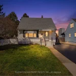 3-bedroom detached home for sale in Hamilton — 39 Eastwood Street (Photo 2)