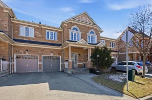 3-bedroom att/row/townhouse for sale in Durham — 39 Keywood Street