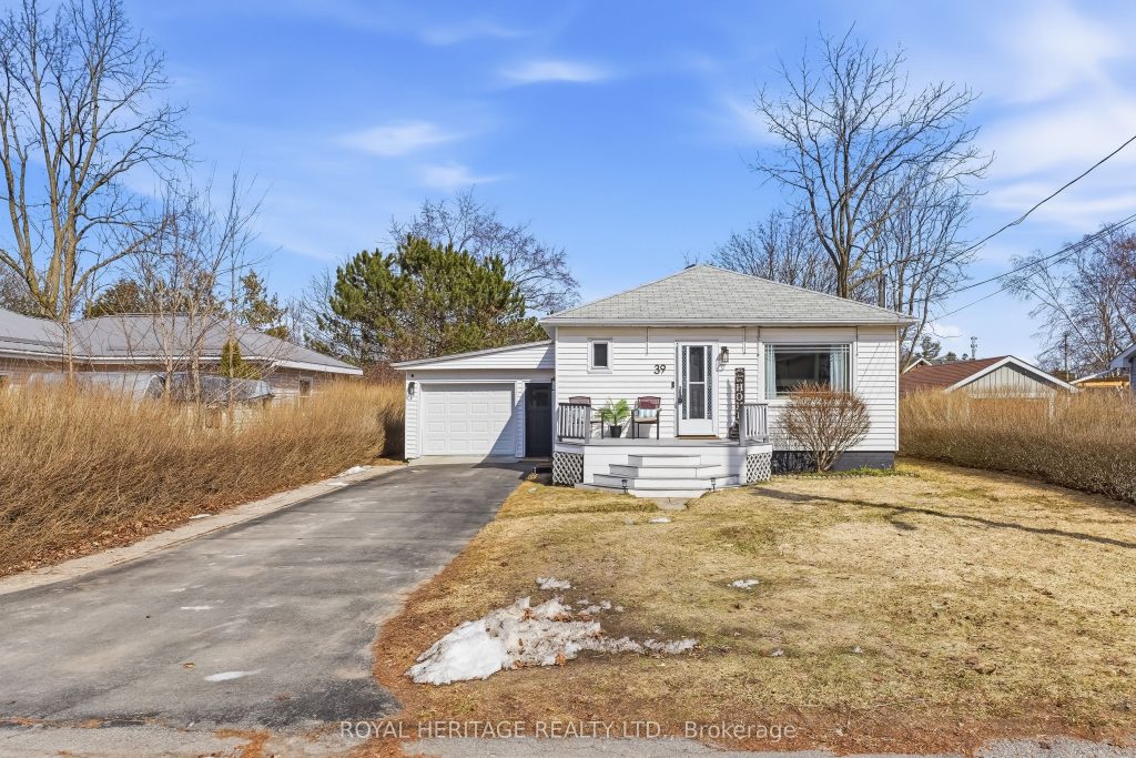 1-bedroom detached home for sale in Northumberland — 39 Meade Street (Photo 1)