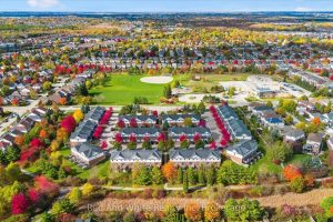 3-bedroom condo townhouse for sale in Guelph — 3 - 151 Clairfields Drive E