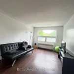 3-bedroom triplex home for rent in Ottawa — 3 - 72 Jolliet Avenue (Photo 2)