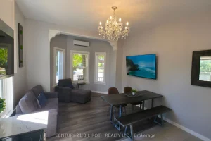 Studio multiplex home for rent in Orillia — 3 - 82 Albert Street N