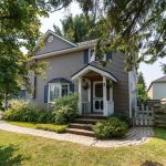 4-bedroom detached home for sale in Muskoka — 3 Cliff Avenue (Photo 3)