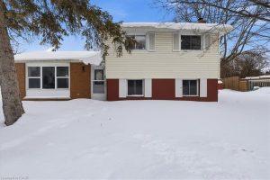 3-bedroom home for sale in Kitchener — 400 Midwood Crescent