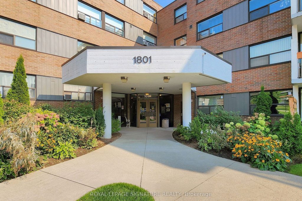 2-bedroom condo apartment for sale in Toronto — #405 - 1801 O'connor Drive (Photo 1)