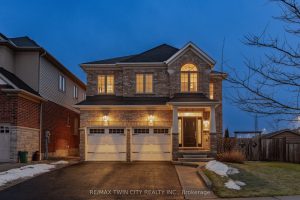 4-bedroom detached home for sale in Waterloo — 405 Rideau River Street