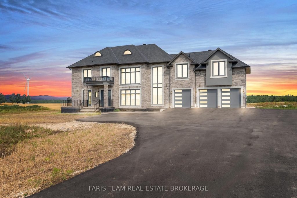 6-bedroom detached home for sale in Grey County — 409381 Grey Road 4 N/a (Photo 1)