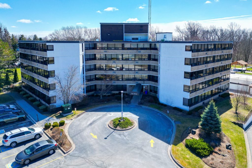2-bedroom condo apartment for sale in Niagara — 409A - 190 Hwy 20 W N/a (Photo 1)