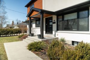 4-bedroom detached home for sale in Brantford — 40 Varadi Avenue
