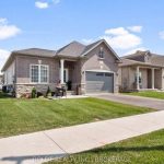 2-bedroom detached home for sale in Niagara — 412 Hummel Crescent (Photo 1)