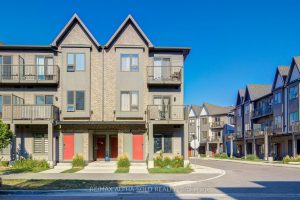 2-bedroom condo townhouse for sale in Pickering — 415 - 2635 William Jackson Drive
