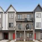 2-bedroom condo townhouse for sale in Pickering — 415 - 2635 William Jackson Drive (Photo 3)
